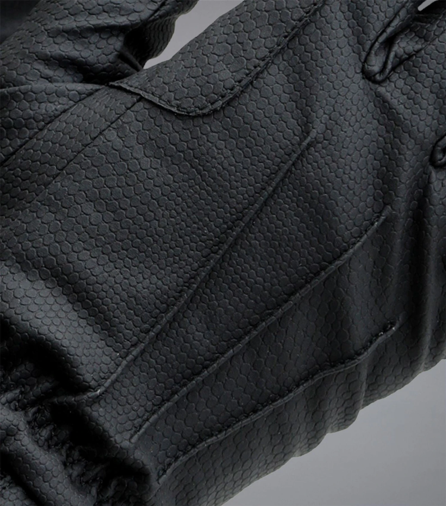 Premier Equine Dajour Waterproof Riding Gloves 6 Premier Equine Dajour Waterproof Riding Gloves - Image 4